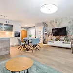 Apartament Tukan A315, Nadmorskie Tarasy w Kołobrzegu Apartamenty Fenomen